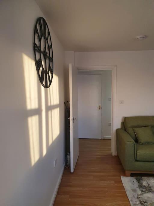Lovely 2-bedroom With Indoor Fire Place Londres