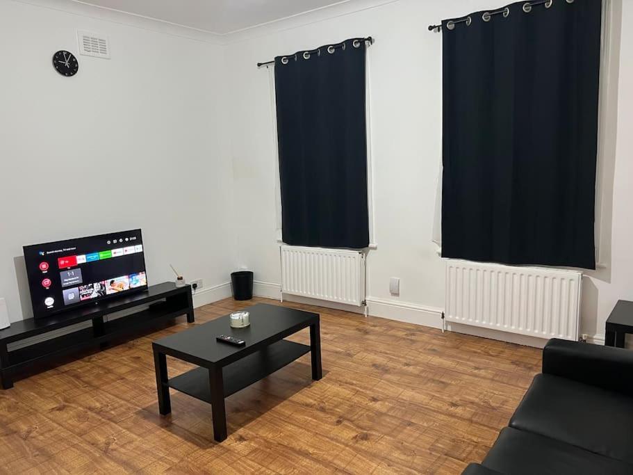 Lovely 1-bedroom With Free Parking & Garden. Londres