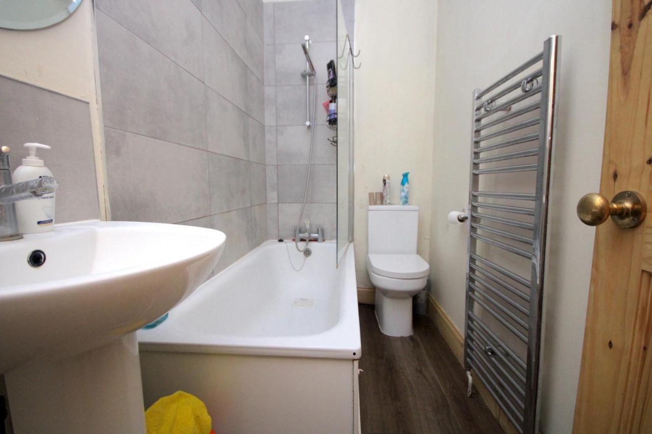 Apartamento Three Bedroom Flat With Garden In Fulham *