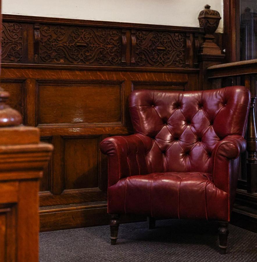 Albergue Astor Hyde Park (adults Only) *