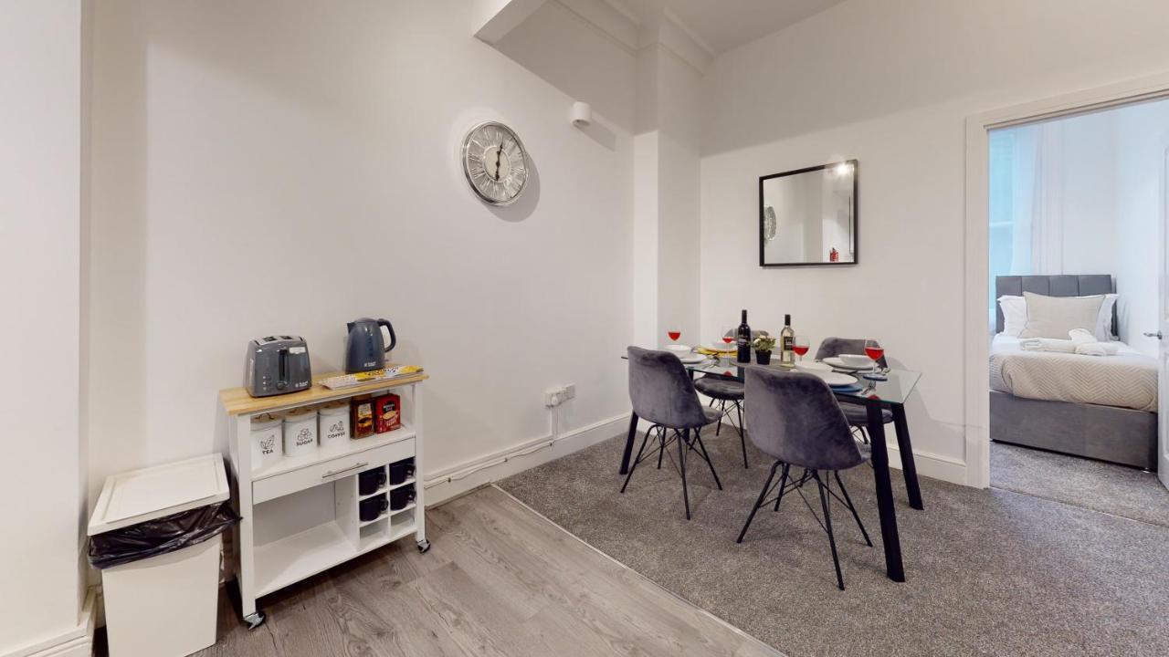 Camden Reach - Engels 2 Bedroom * Londres