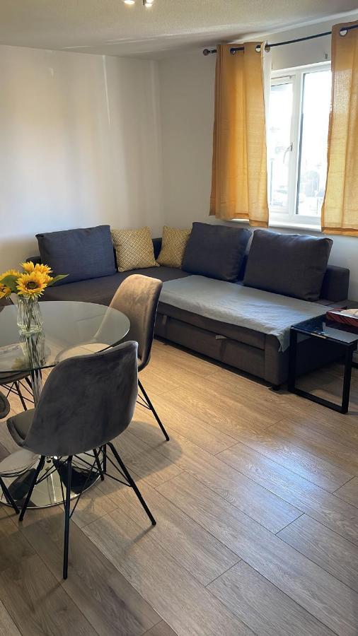 Surrey Quays Apartamento *