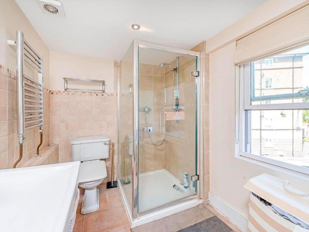 4 Bedroom Hammersmith Fulham *