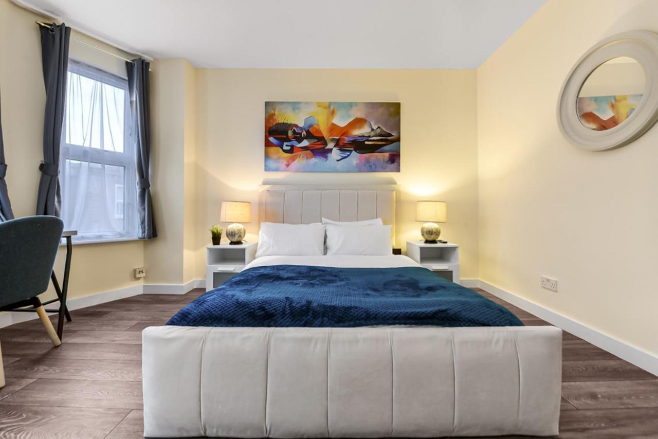 Family Friendly, Zone 2, 2 Beds, Overground Appartement *