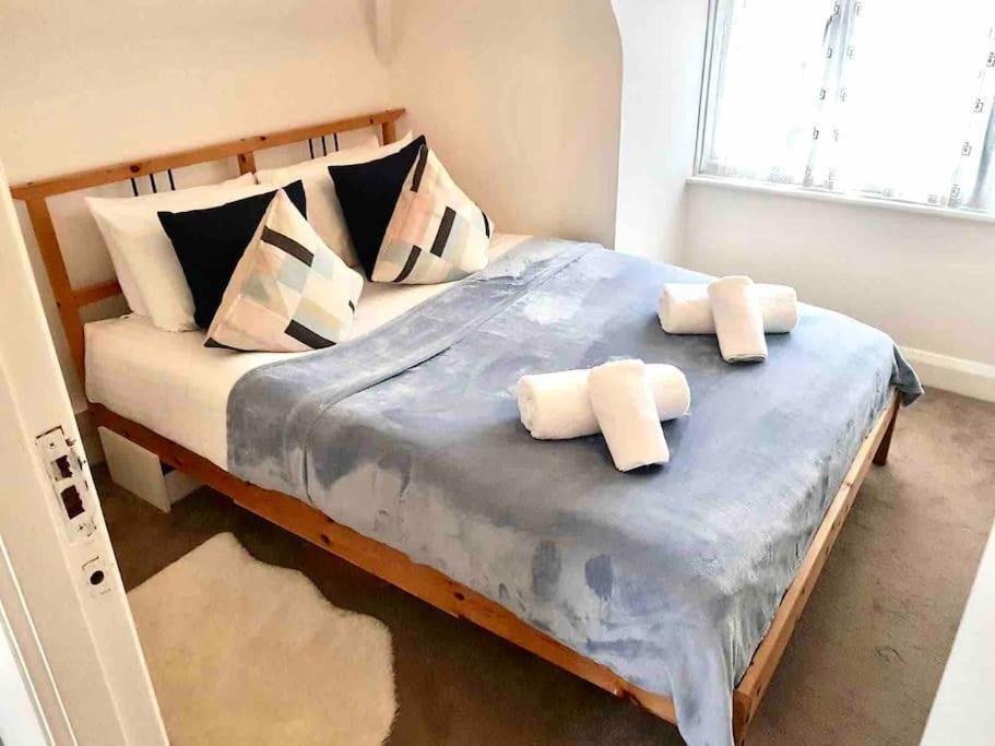 Spacious 3 Bed Flat Close To Central * Londres
