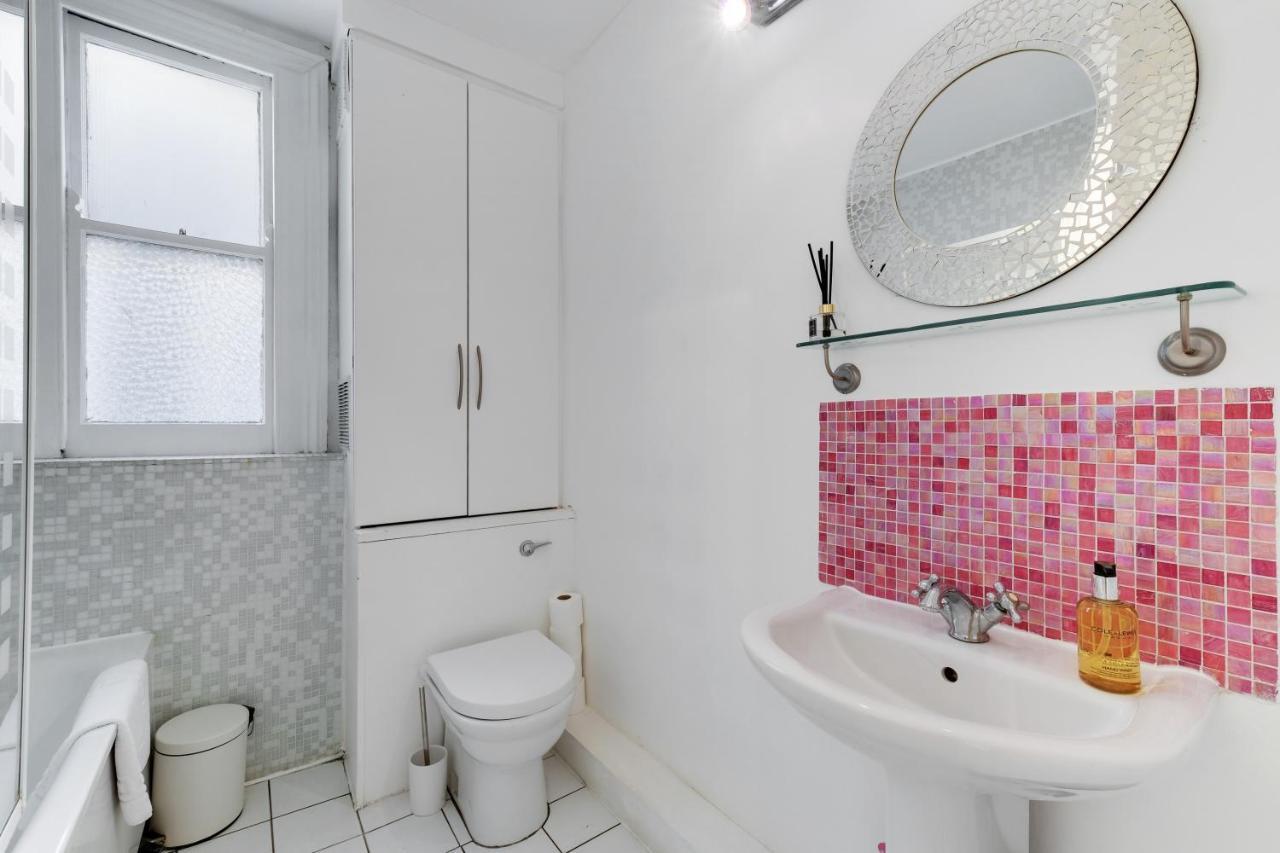 Mirabel Two Bedrooms, One Bath, Fulham Sw6 By Mdps Appartement Londres