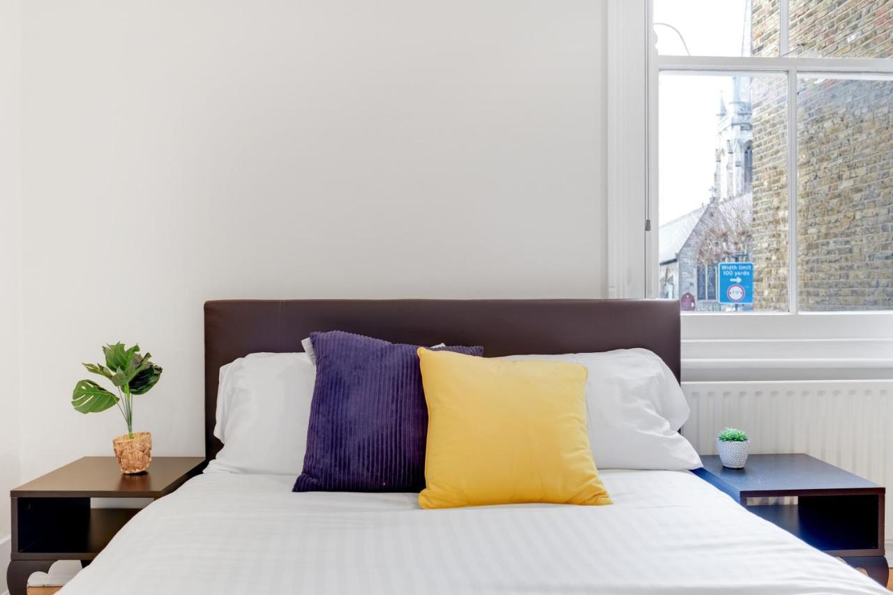 Mirabel Two Bedrooms, One Bath, Fulham Sw6 By Mdps