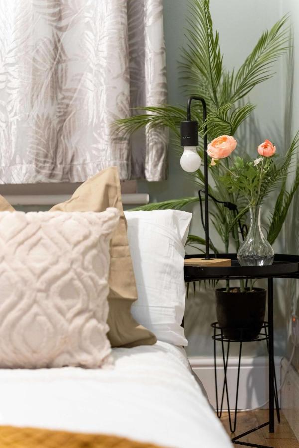 Apartamento Chic Two Bed Garden Flat *