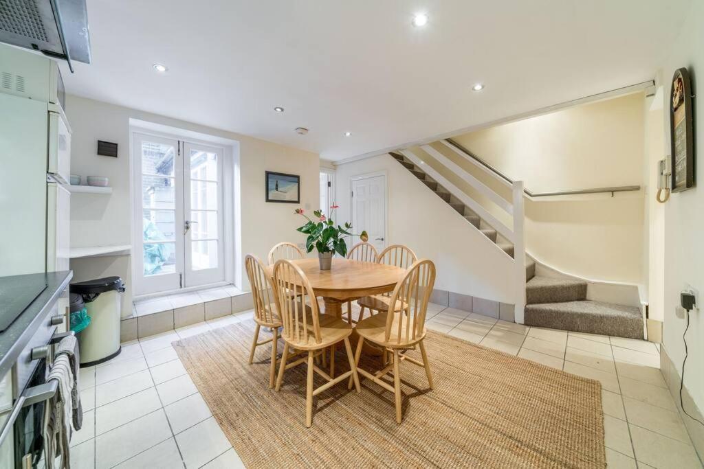 Cozy 3 Bed Flat In The Heart Of Broadway Market Appartement