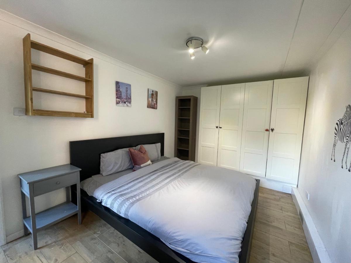 Amazing Chelsea Next To The River Apartment London