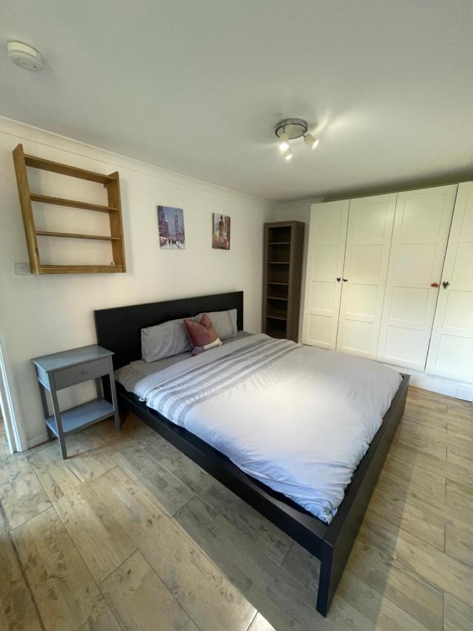 Amazing Chelsea Next To The River Apartment London