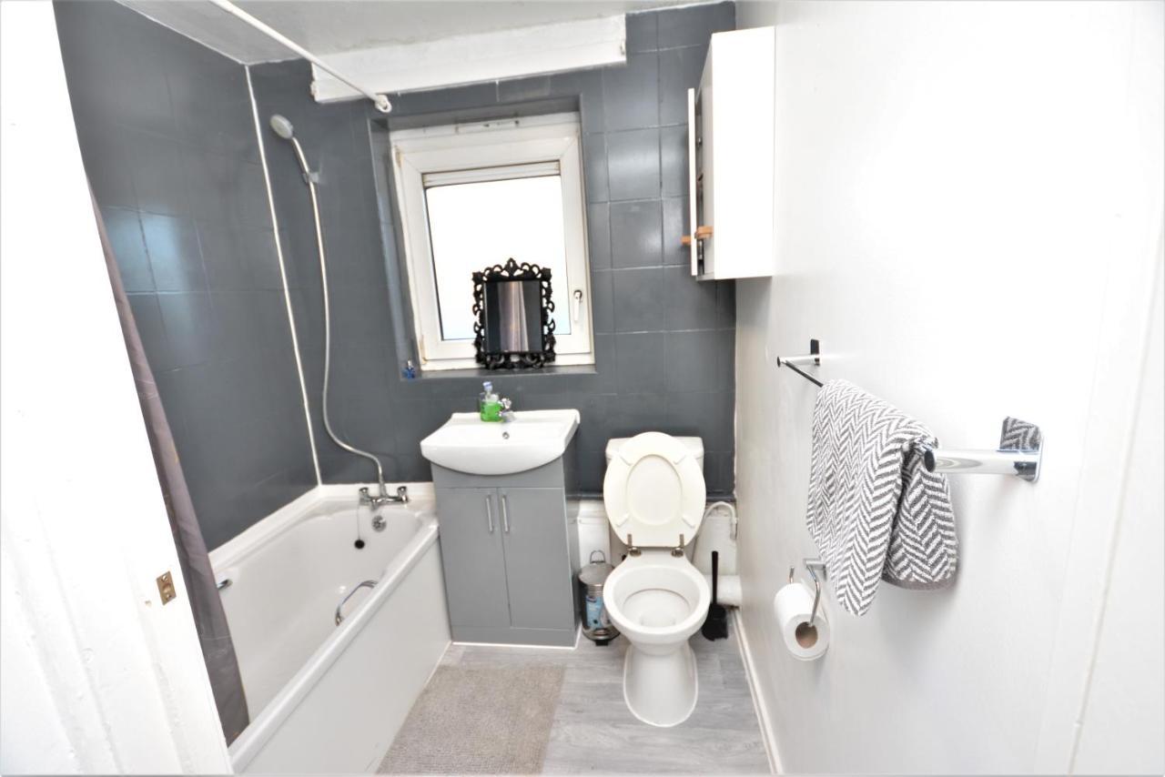 Apartment 2 Bedroom Near Excel Exhibition Centre London