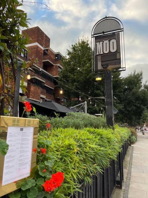 Amazing Near Tube Station Appartement Londen