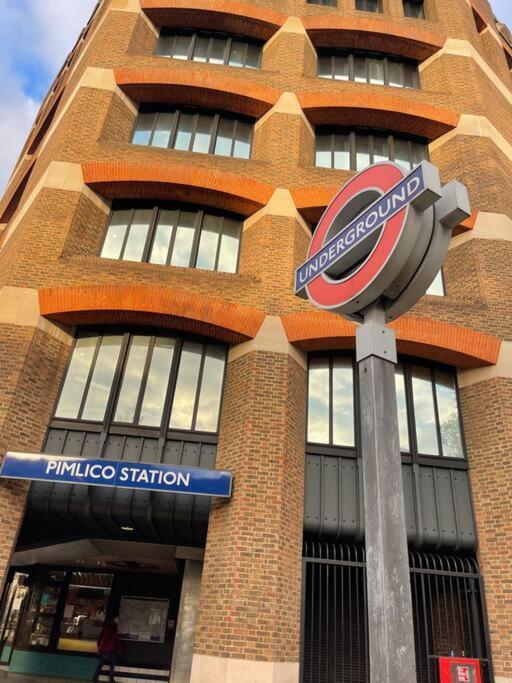 Amazing Near Tube Station Appartement Londen