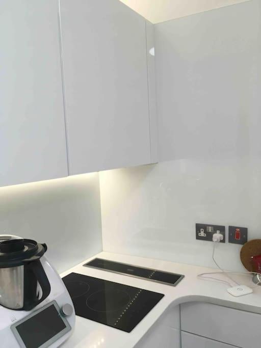 Newly Refurbished 2-bedroom Flat In Notting Hill Apartamento Londres