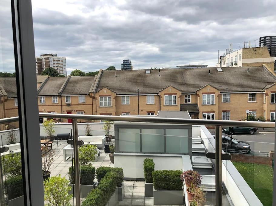 Opposite Shoreditch Park Apartment London