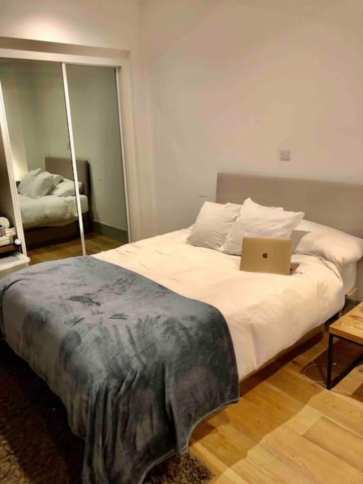 Cheviot House Apartamento *
