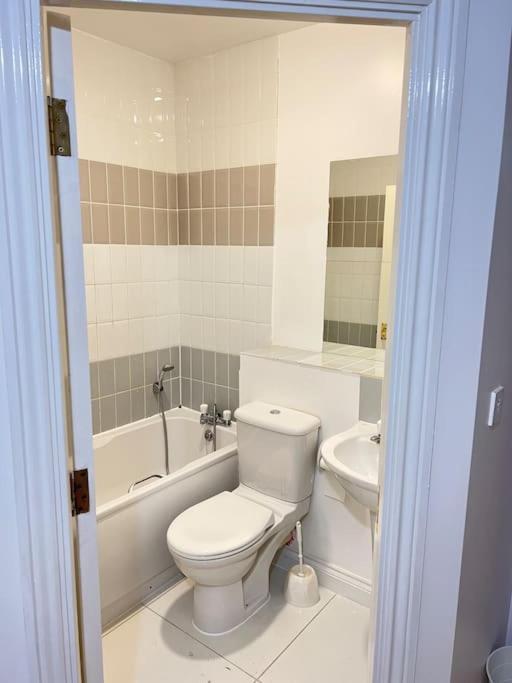 Apartamento San Pedro Lodge London *