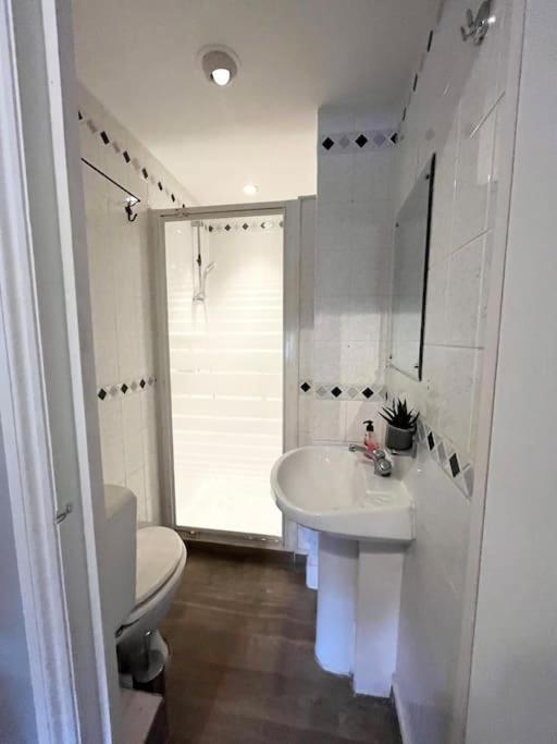 Cosy And Centrally Located Apt Londres