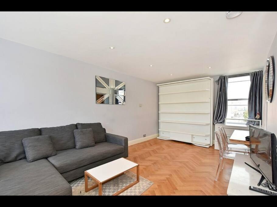 Amazing Near Tube Station Appartement