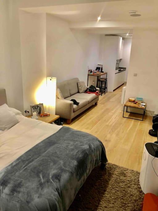 Apartment Cheviot House