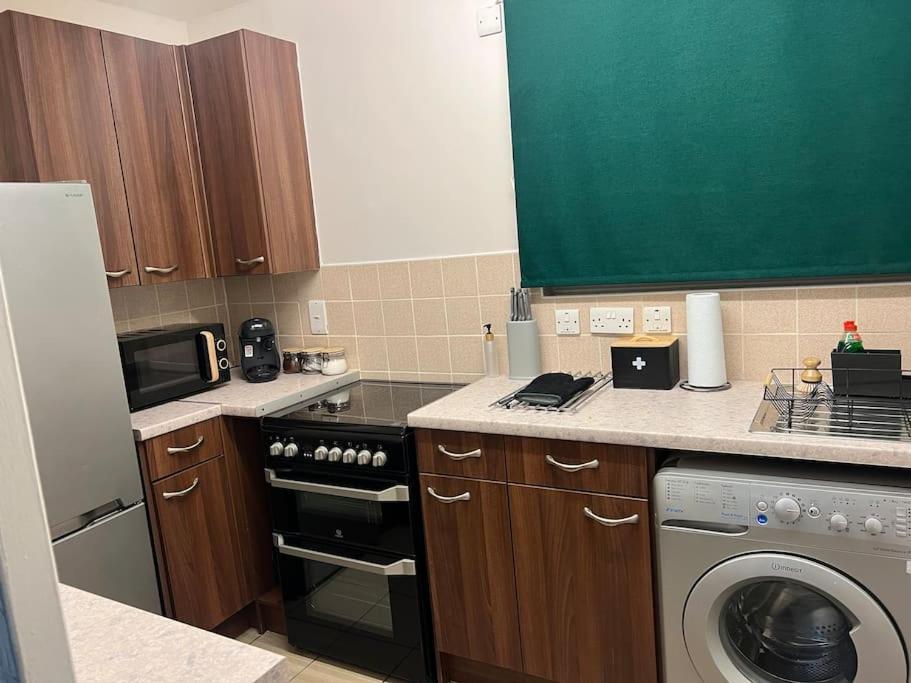 1 Bedroom Flat 10 Mins Walk From Old Street Station