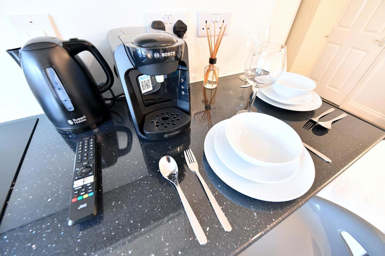 Very Close To Line Underground Shepherds Bush And Westfield Newly Refurbished Apartamento Londres