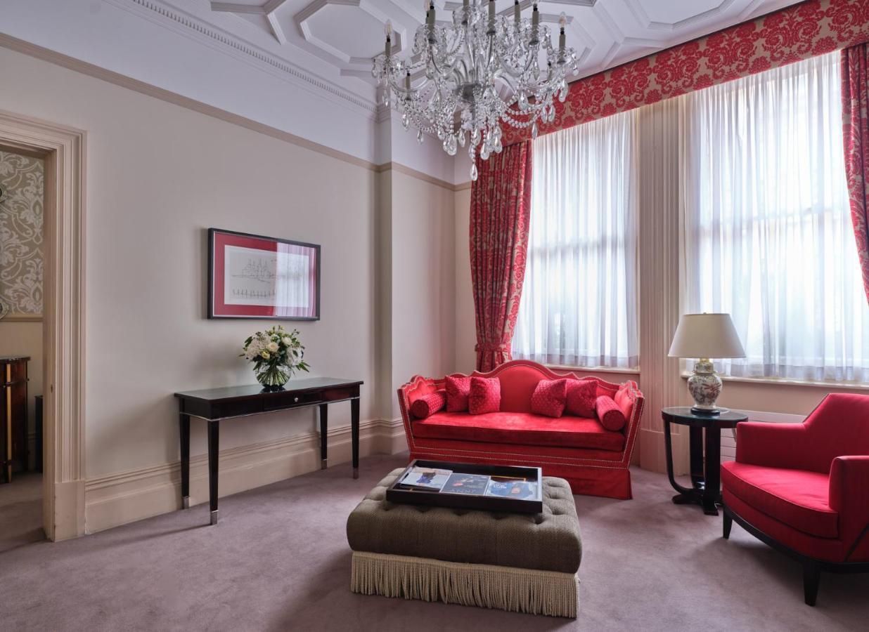 The By The Sloane Club Londen