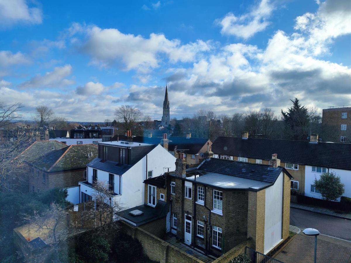 Cosy And Spacious In Forest Hill Appartement