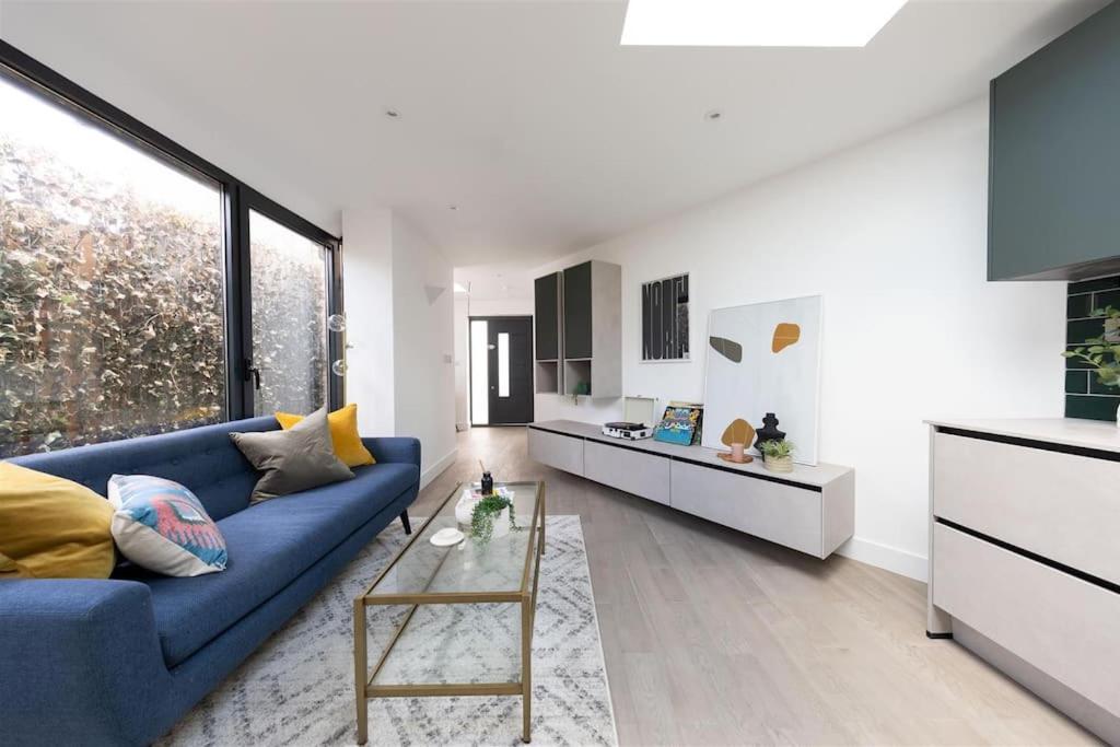 Cozy Leyton House With Garden And Small Terrace * Londres