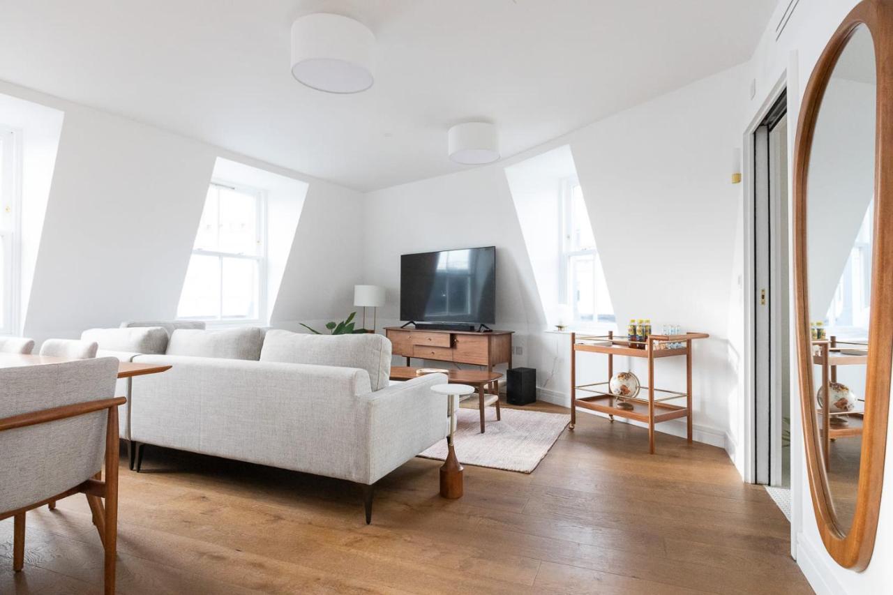 Stunning 2 Bedroom Duplex In Holborn *