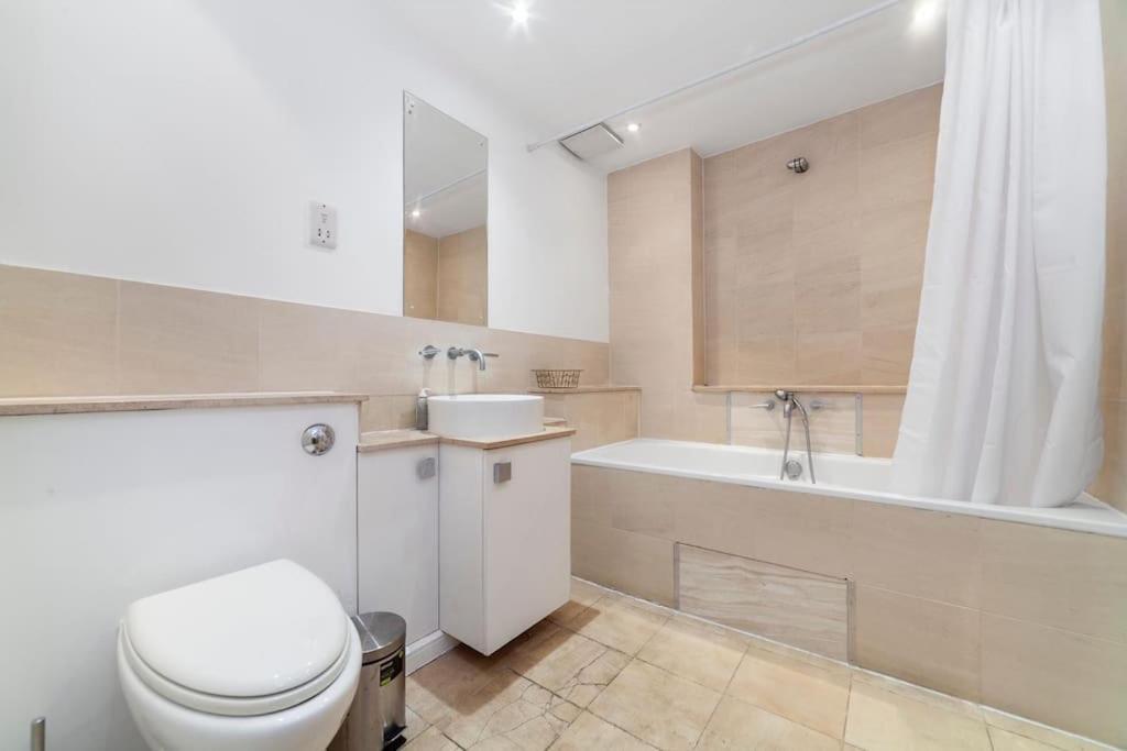 Top Floor Penthouse Flat With Amazing City View * Londres
