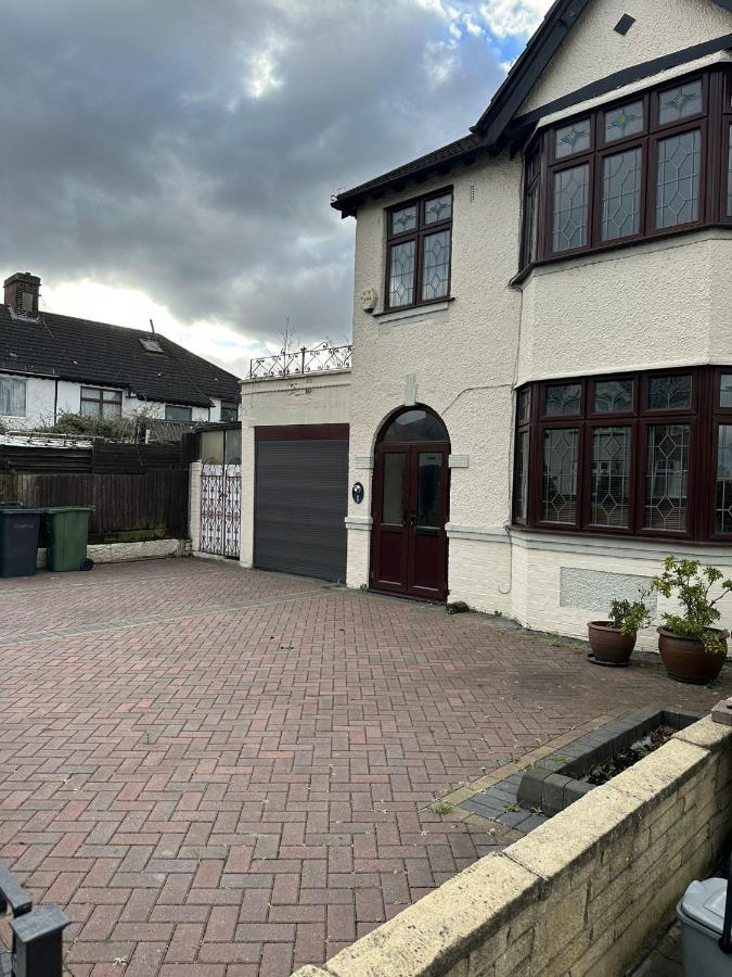 Amazing And Romantic O2 Arena 4 Bedrooms House Free Parking Hébergement de vacances *