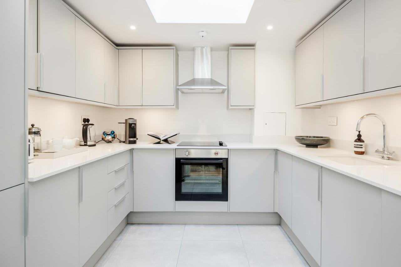 Holiday home Luxury Mayfair Townhouse With A/c 3br 3ba *
