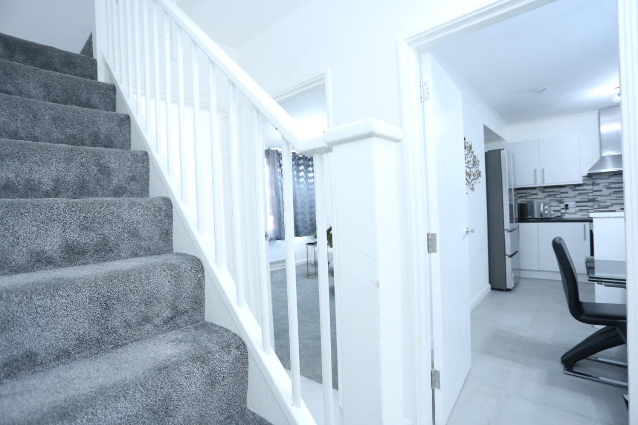 Appartement Abbeywood Station House *