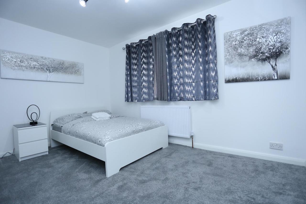 Appartement Abbeywood Station House
