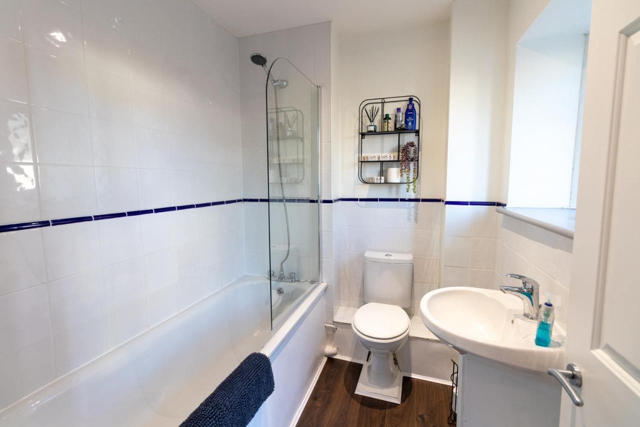 Spacious And Light Flat In Clapham * Londres