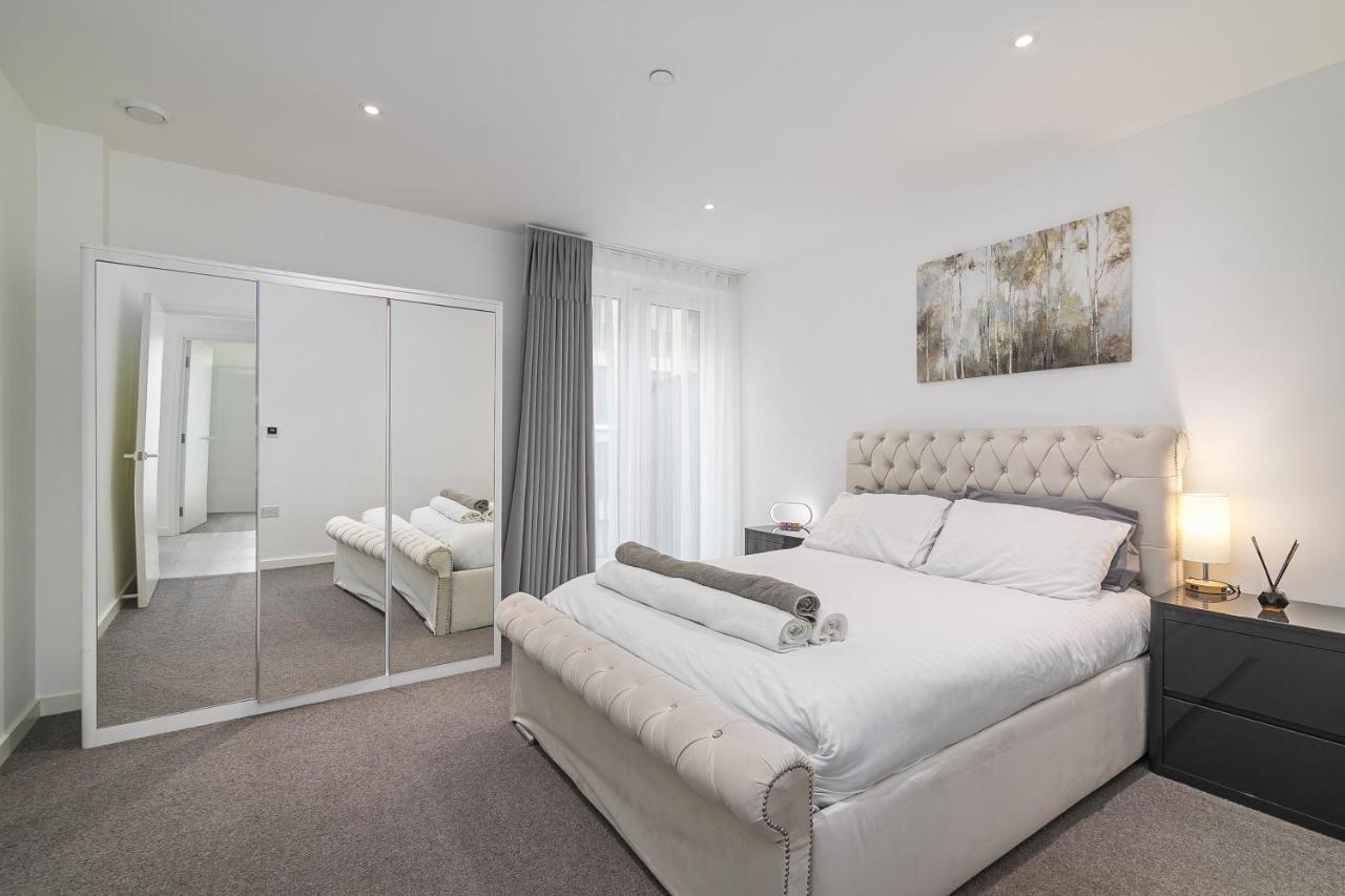 Luxury Spacious Flat With Communal Gardens And Parking Apartamento *