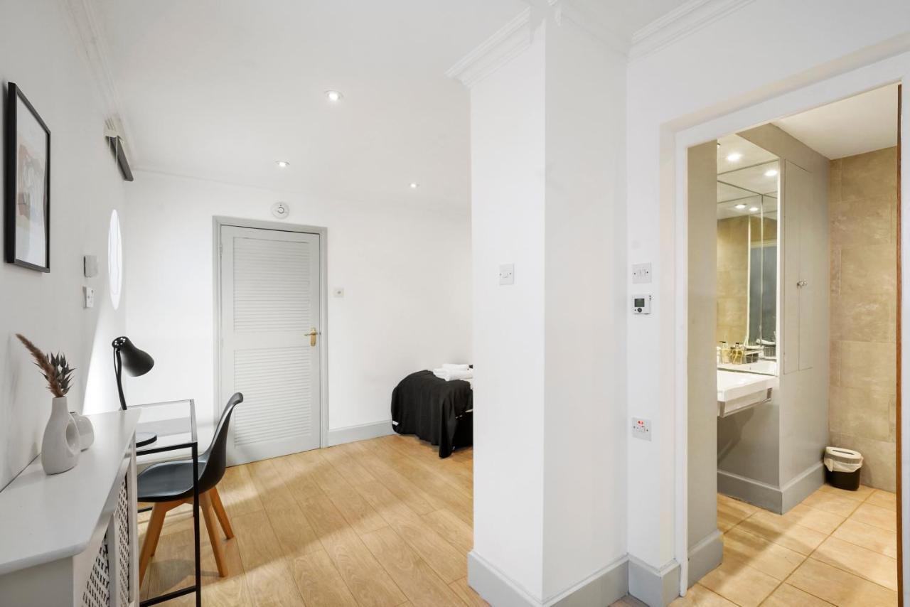 Apartment 2 Single Or 1 King Bed In Notting Hill, *