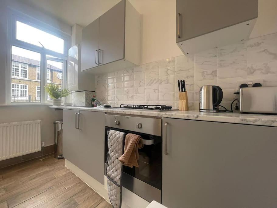 Apartment Lovable 2 Bedroom Flat On Tower Bridge