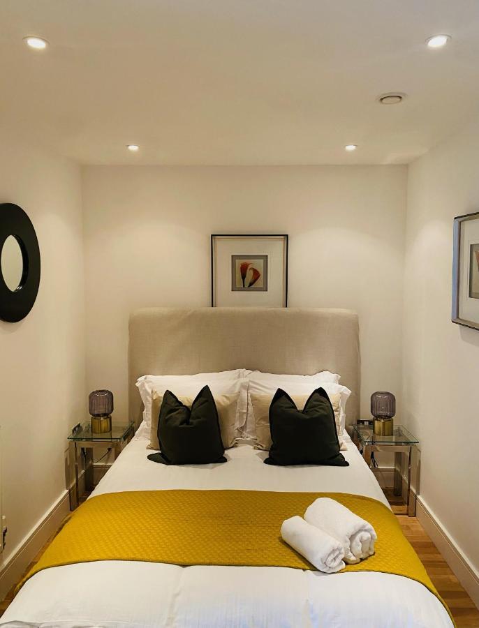 Apartment Studio Canary Wharf, London