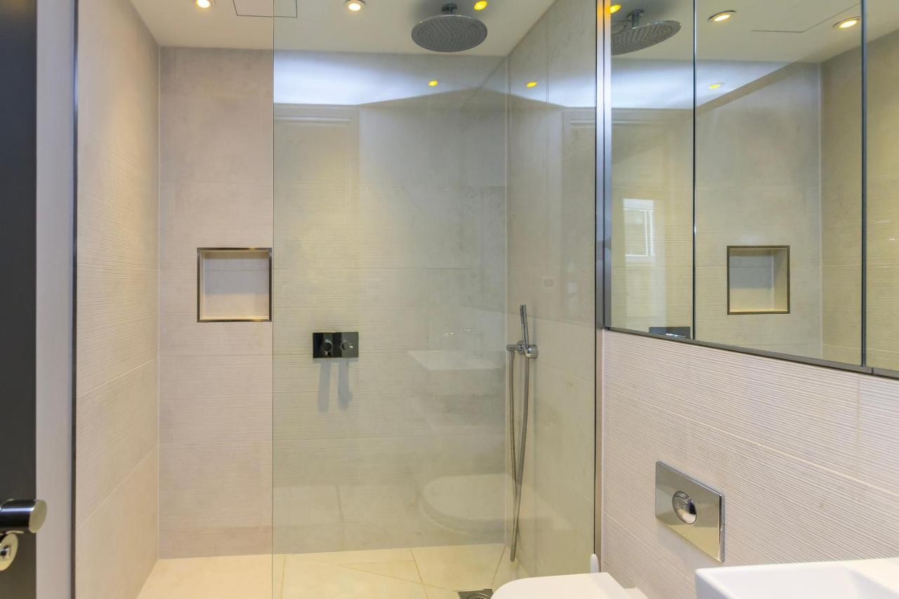 New Build-air Con-2 Bedroom-two Bathrooms Apt 2 Appartement *