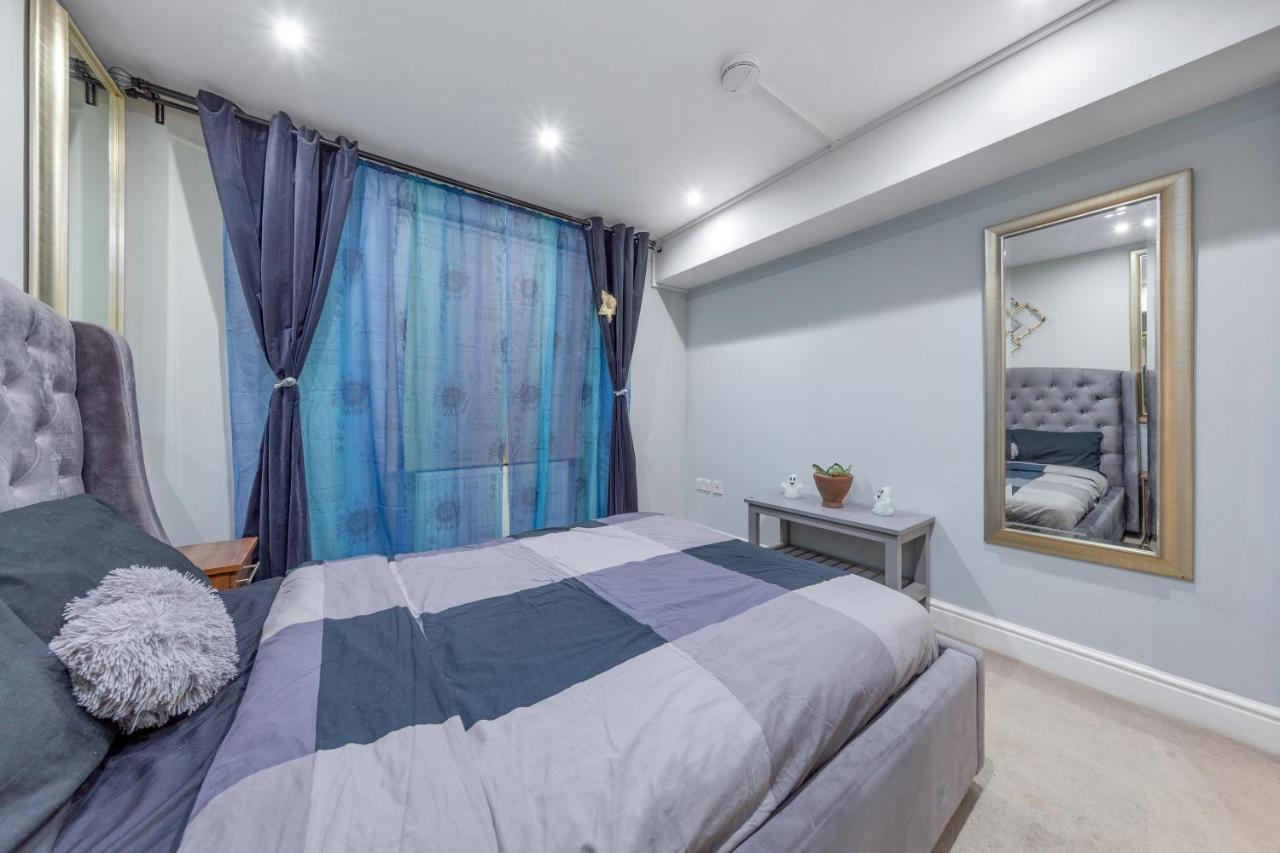Elegant And Chic 2-bedroom Basement In Paddington * London