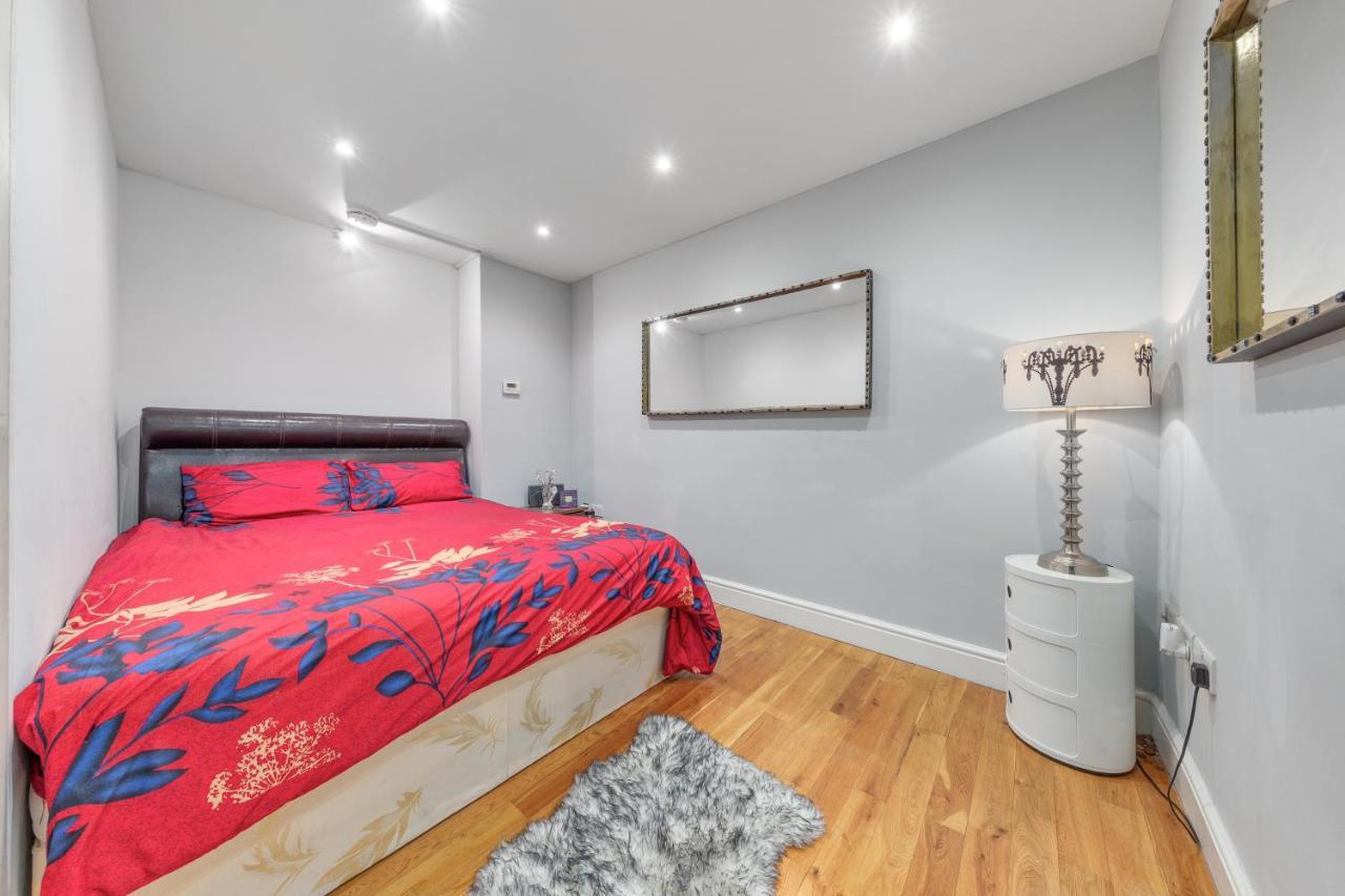 Elegant And Chic 2-bedroom Basement In Paddington * London
