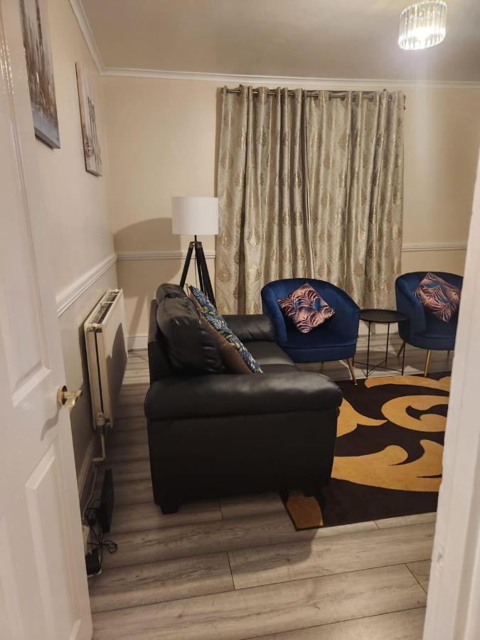 Apartamento 2-bedroom Flat In Cutty-sark, Greenwich ! Londres