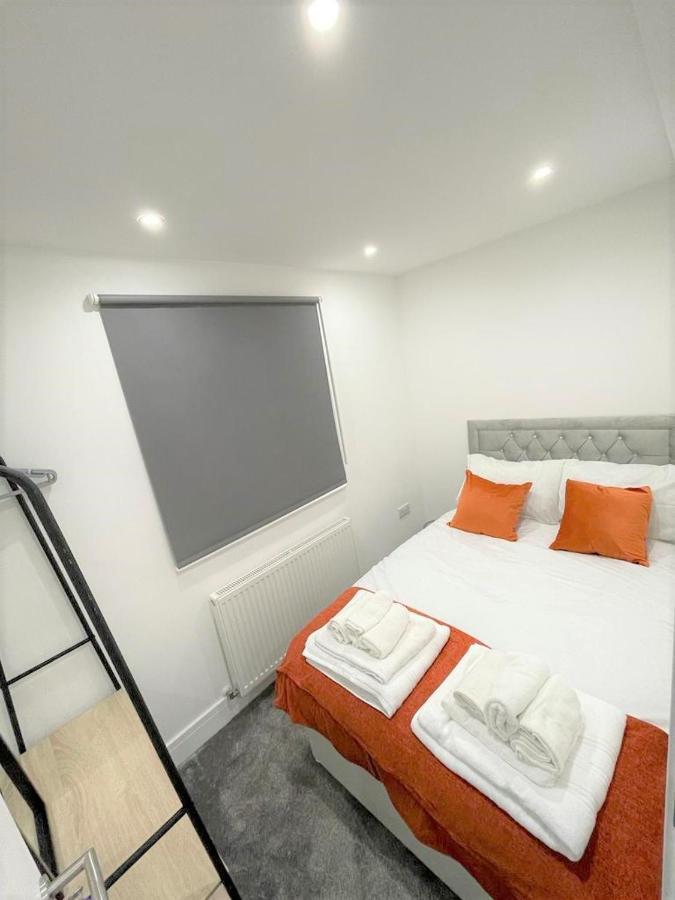 Villa Brand New Build - 4 Bed Stunner! Londres