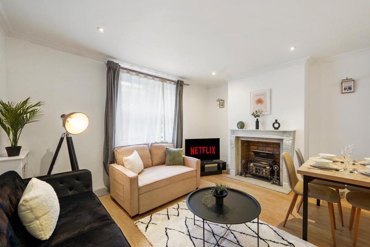 2 Single Or 1 King Bed In Notting Hill, *