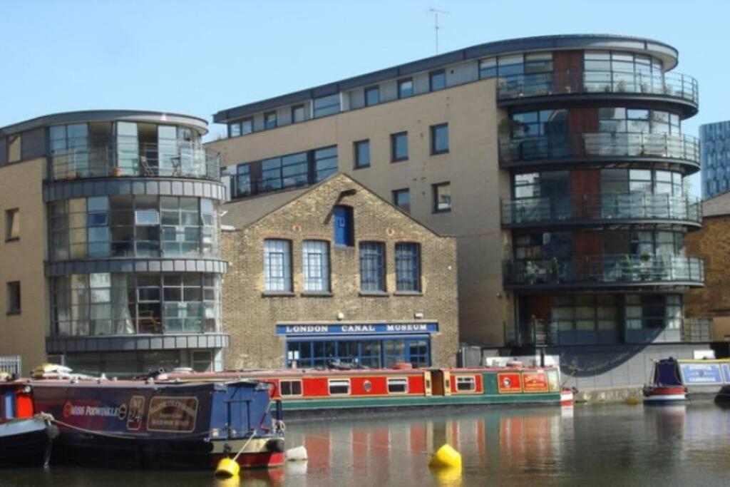 Functional Budget With Wi-fi And Laundry Facilities Near Tube Station Londen