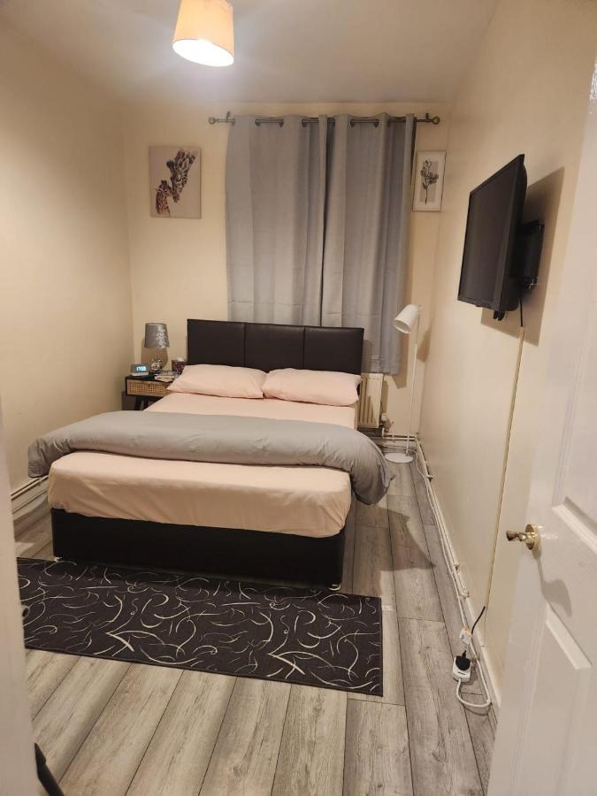 2-bedroom Flat In Cutty-sark, Greenwich ! Apartamento