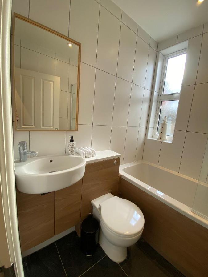 New Stylish Fulham - 2 Bed Appartement Londen